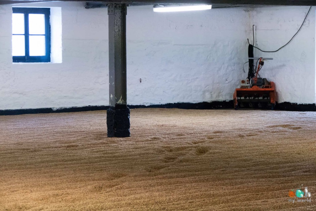 Etape de fabrication du whisky : Salle de séchage de l'orge de Bowmore sur Islay